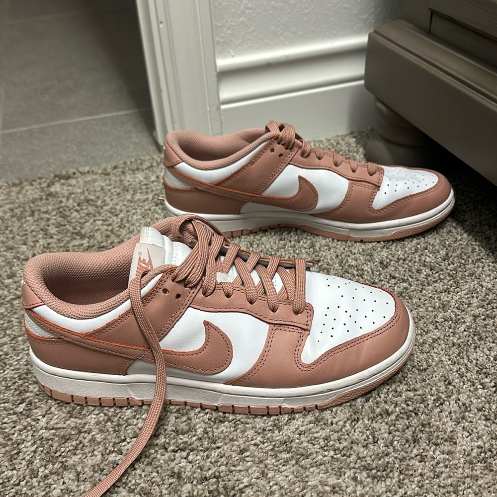 Nike Dunks Rose Whisper